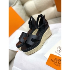 Hermes Sandals